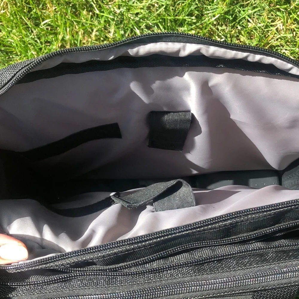 Targus Black Laptop Messenger Briefcase Shoulder Bag